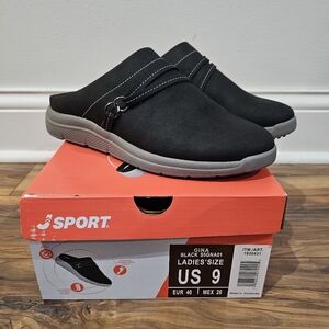 J Sport Gina Style Women's 9 Black Slip-On Shoes In Excellent Preloved Condition